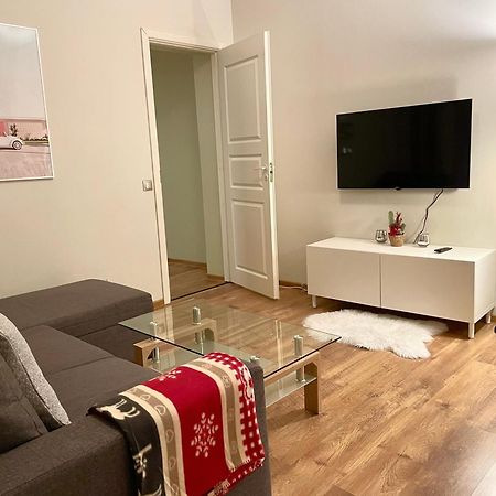 Spacious Holiday Apartment With Wifi And Parking Pärnu Exteriér fotografie